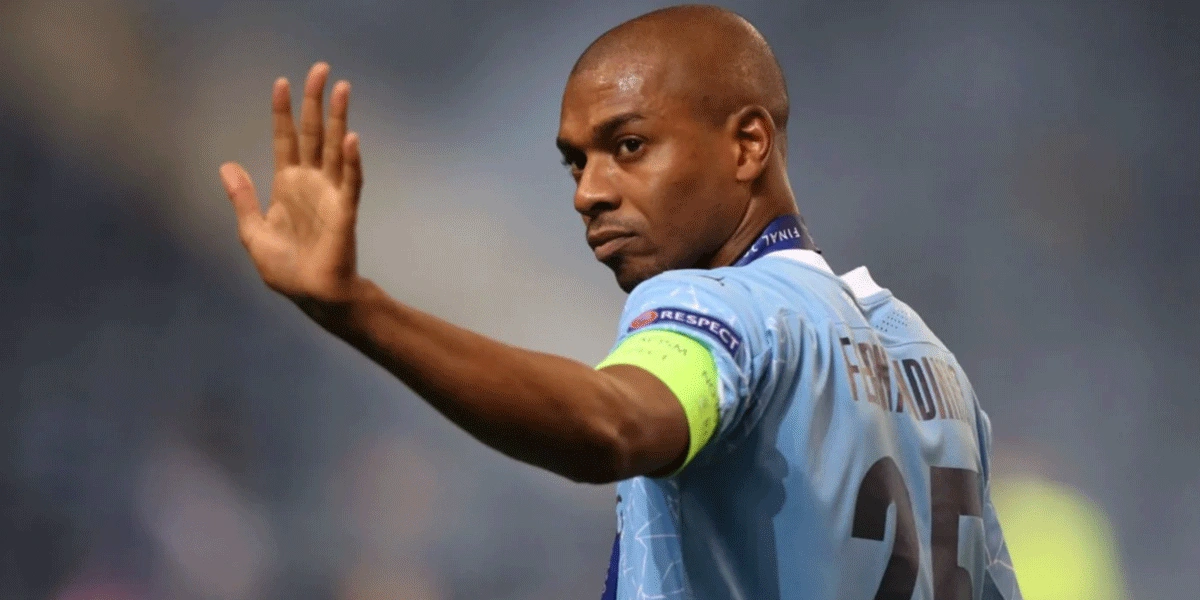 Fernandinho Announces Retirement: A Legendary Career Comes to an End