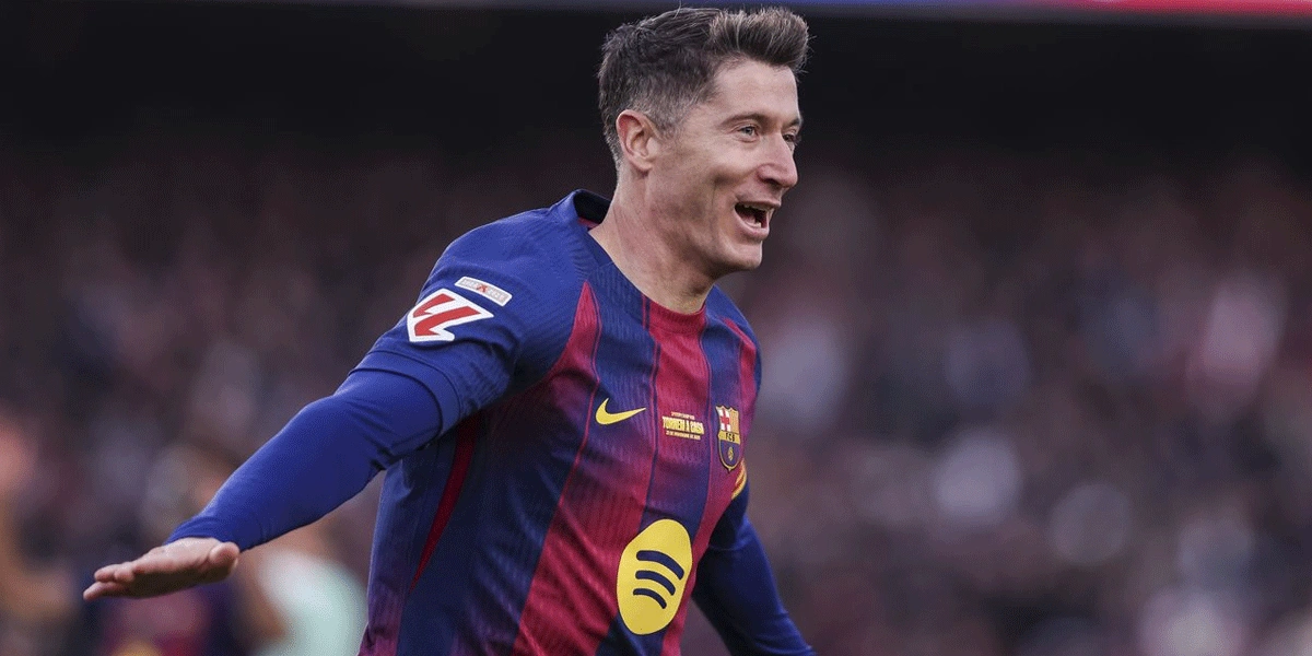 Robert-Lewandowski’s-Historic-Strike-Ignites-Camp-Nou’s-Grand-Reopening