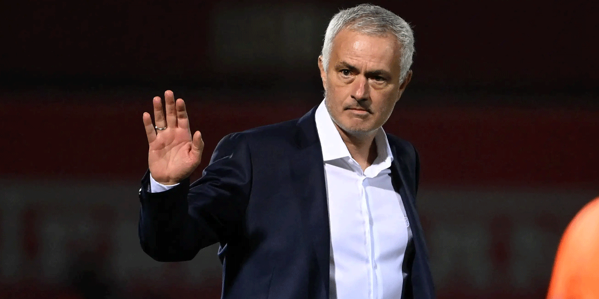 A-Special-Reunion-as-Mourinho-Meets-McTominay-on-the-European-Stage.