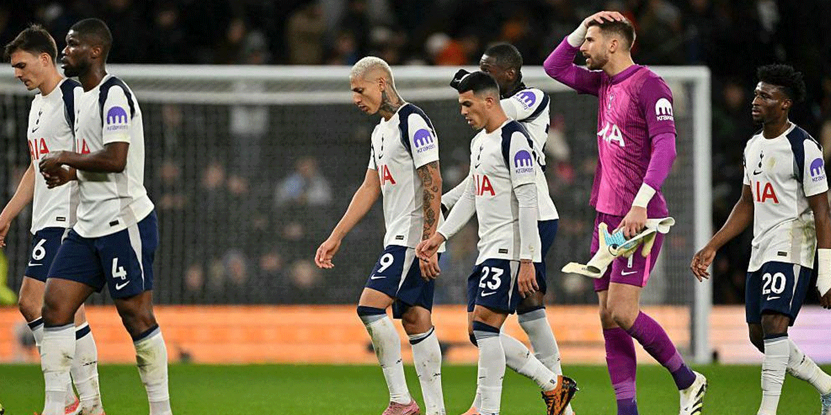 Broken Bond at Spurs as Players and Fans Drift Apart