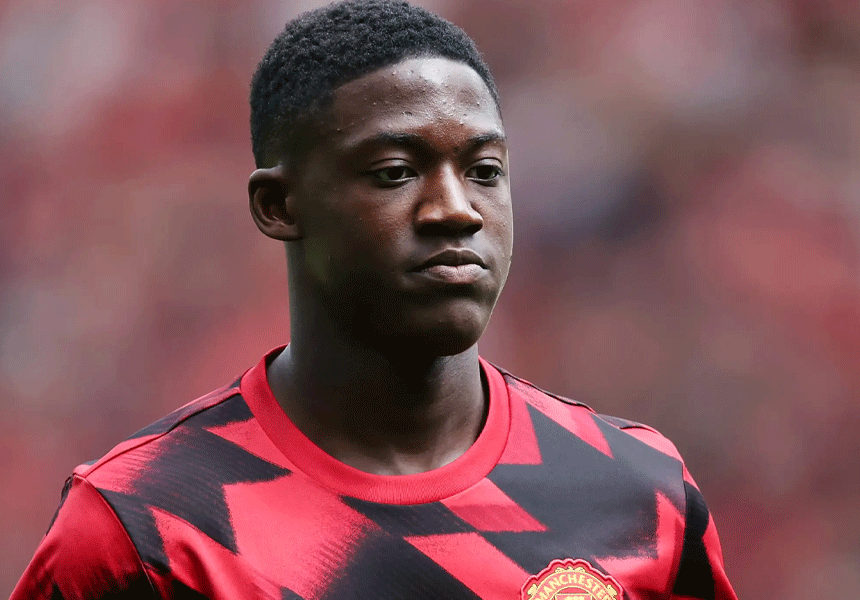 Kobbie Mainoo Faces Crucial Decision as Playing Time Evaporates at Man Utd