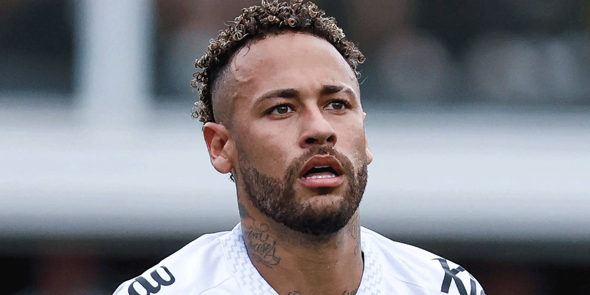 Neymar Faces Uncertain Future Amid Santos and Flamengo Rivalry